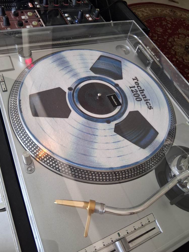 Technics SL1200Mk2 Turntable - Refurbished and Fully Functional