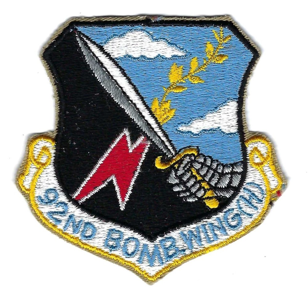 ORIGINAL 60's-70's  92nd BOMB WING (H) (SCHIFFLI MADE)patch