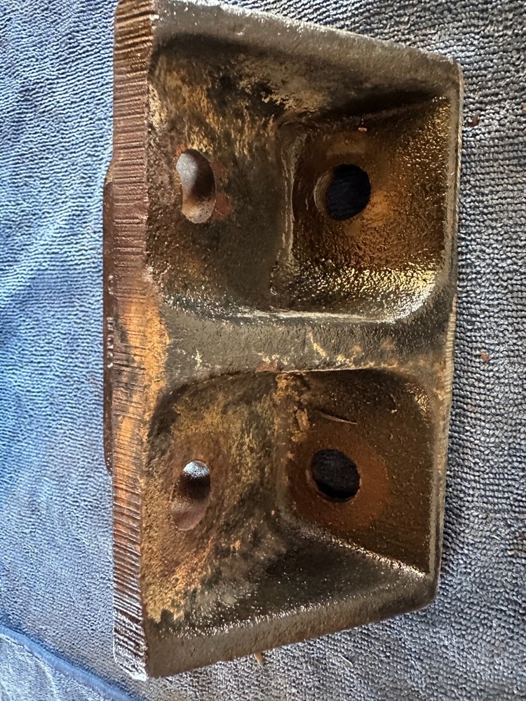 OEM CAT 3406E 14.6L Engine Mount 01-20140