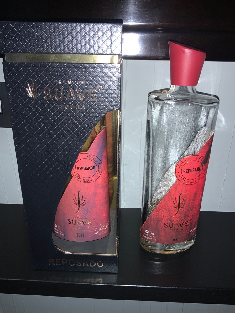 Suave reposado tequila empty bottle 70 cl