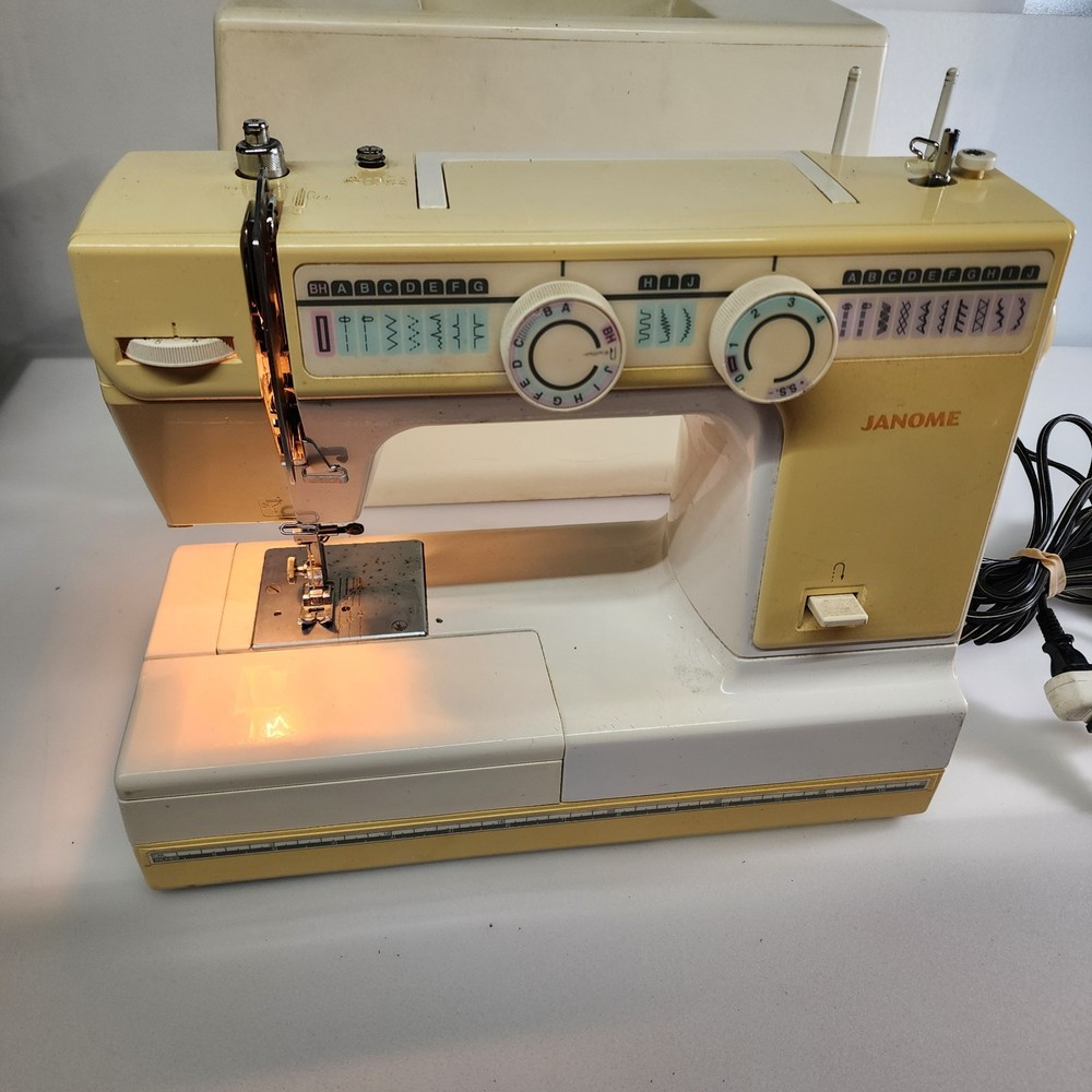 Janome Sewing Machine Model RX18S With Pedal Tested Works Needs Servicing