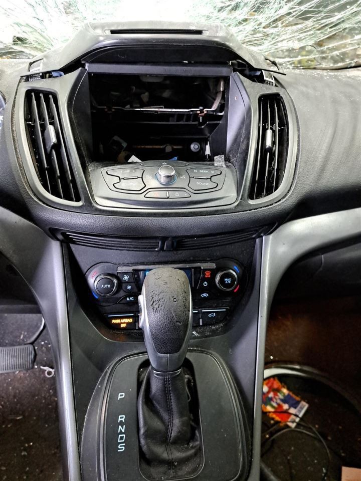 2015 Escape Media Interface Sku#4327871