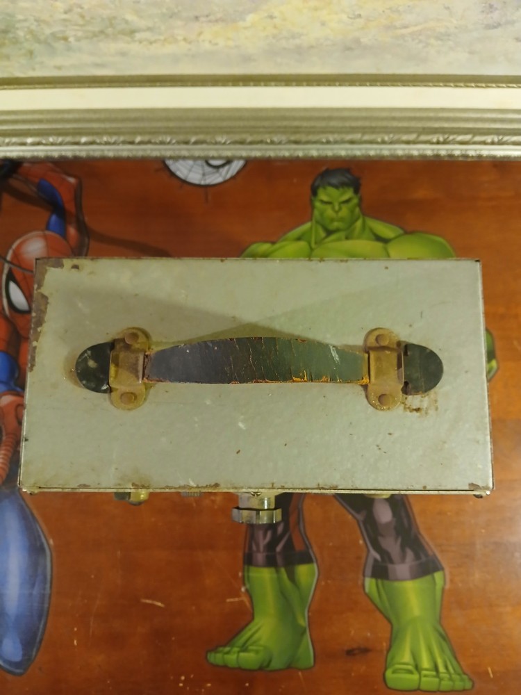 White Dot Cross Hatch Bar Generator