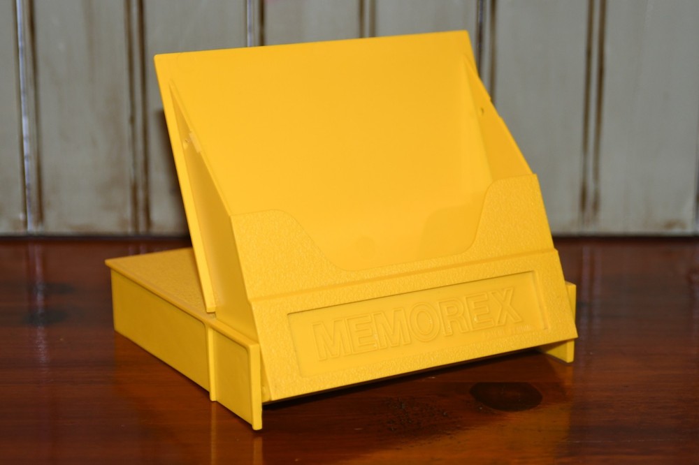 Vintage MEMOREX 5.25 Floppy Disk Computer Software Storage Box Case Yellow