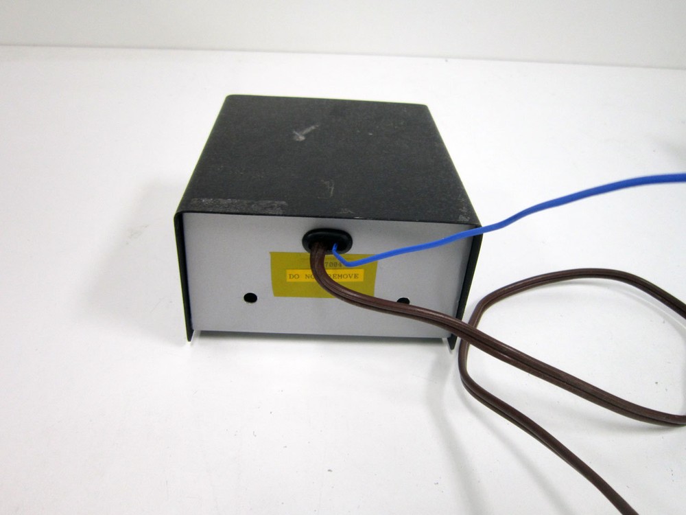 OMEGA DP460 DIGITAL TEMPERATURE METER 115VAC THERMOCOUPLE PANEL MOUNT