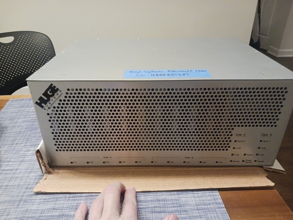 Ciprico MediaVault-RX U320-RX SCSI Array (Rackmount)