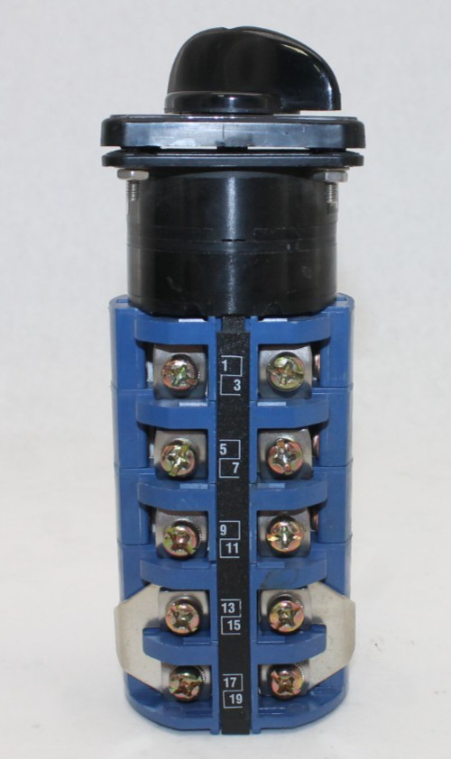 Kraus & Naimer C42 US5996 Rotary Switch