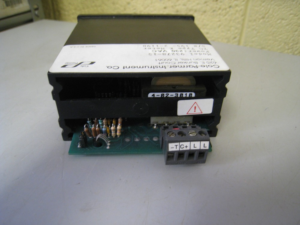 COLE-PARMER INSTRUMENT CO 93278-15 TC TYPE K PANEL METER