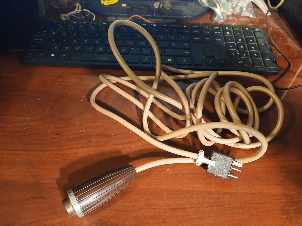 Vintage Remote Camera Flash Control. Push button worked 10 Ft Cable 3 Prong Plug