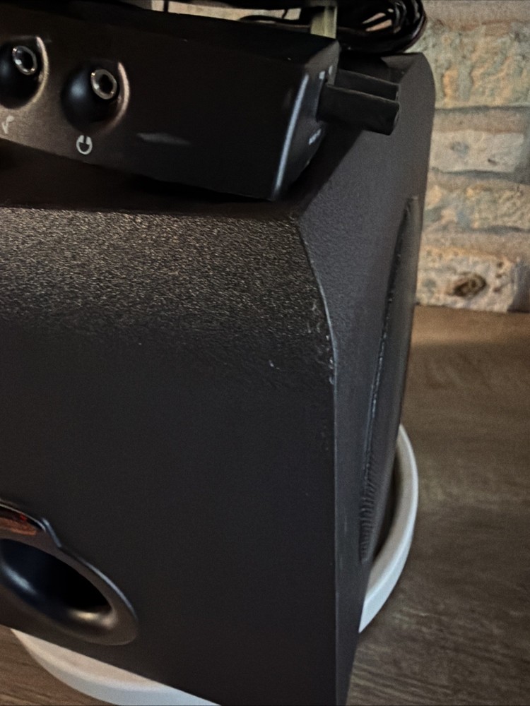 Klipsch ProMedia 2.1 THX® Certified Computer Speaker System. Video!