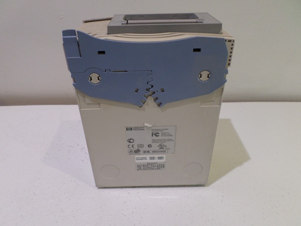 HP C6381A Smart Disk Drive Array C6381-60003