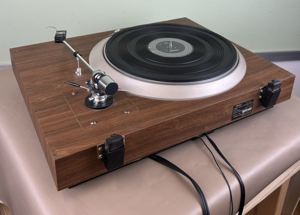 DENON DP-755 STEREO TURNTABLE