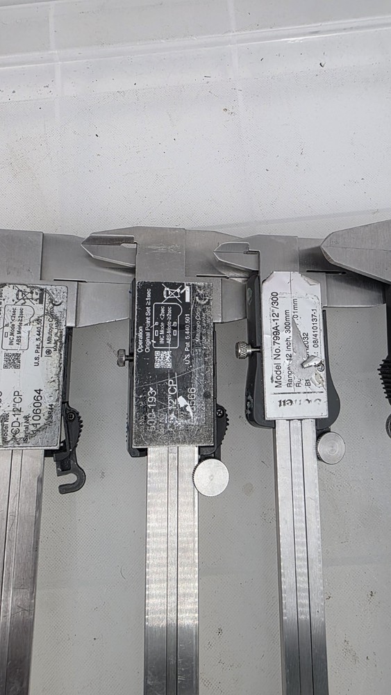 set Mitutoyo Absolute Digimatic Caliper aos