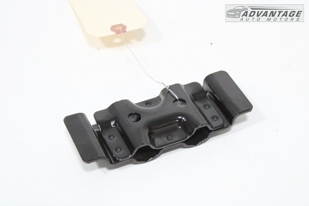 2012-2018 AUDI A7 REAR LEFT DRIVER SIDE FORWARD TIE DOWN MOUNT BRACKET OEM