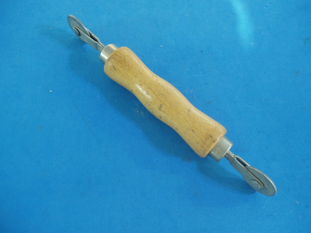 VINTAGE SCREEN REPAIR SPLINE ROLLER