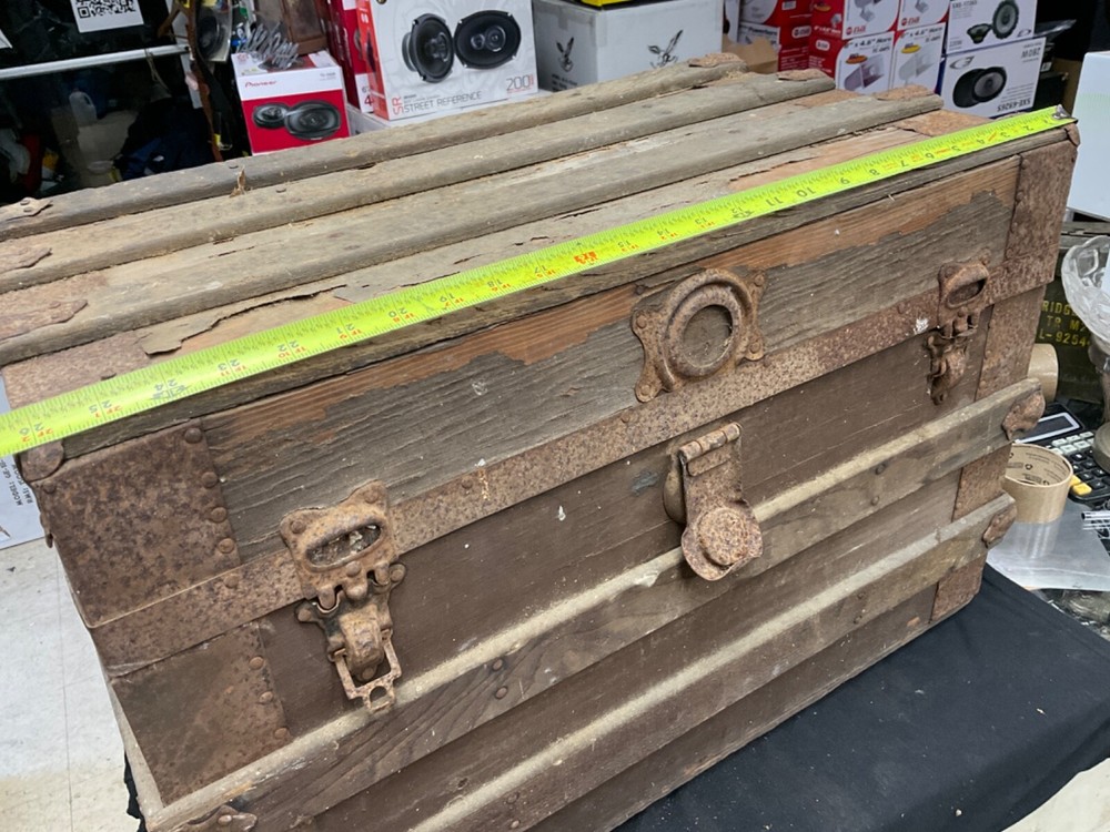 Vintages Trunk