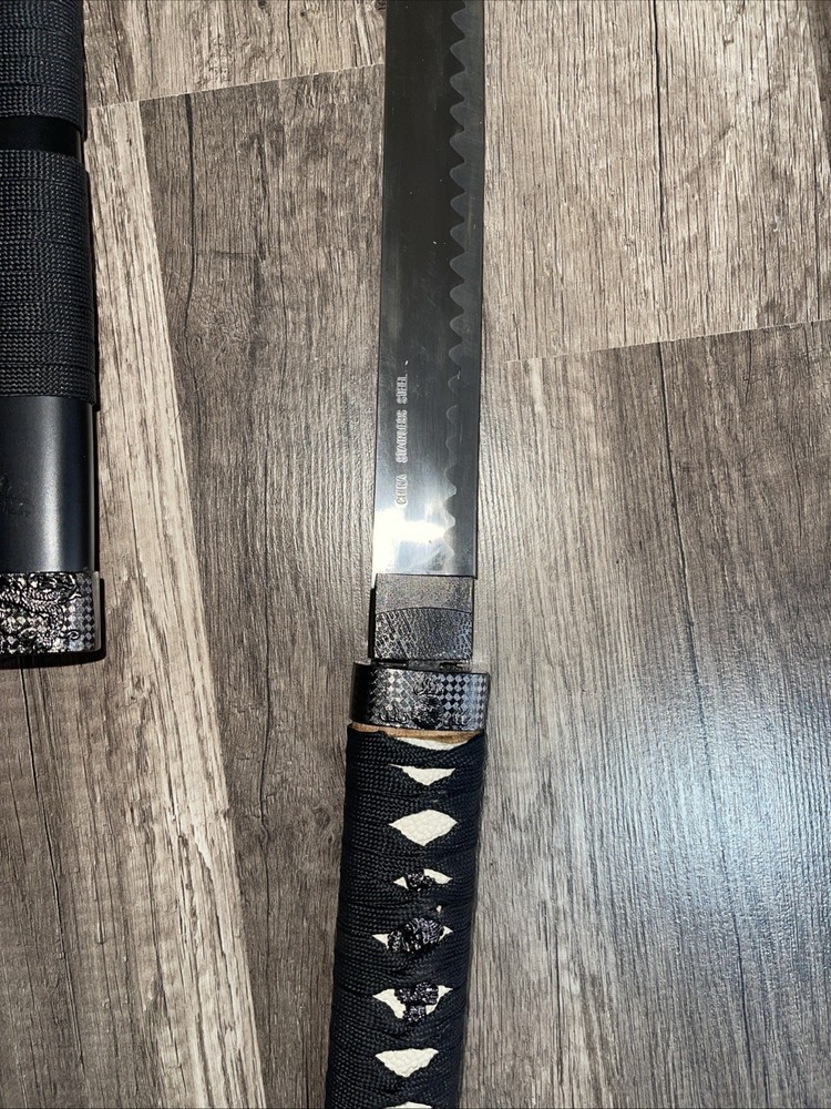 Japanese Style Black 41" Replica Katana (E6)