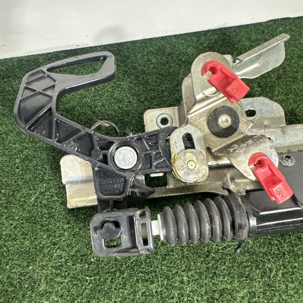 2013-2018 RAM 1500 2500 3500 TAILGATE HANDLE LOCK ACTUATOR OEM