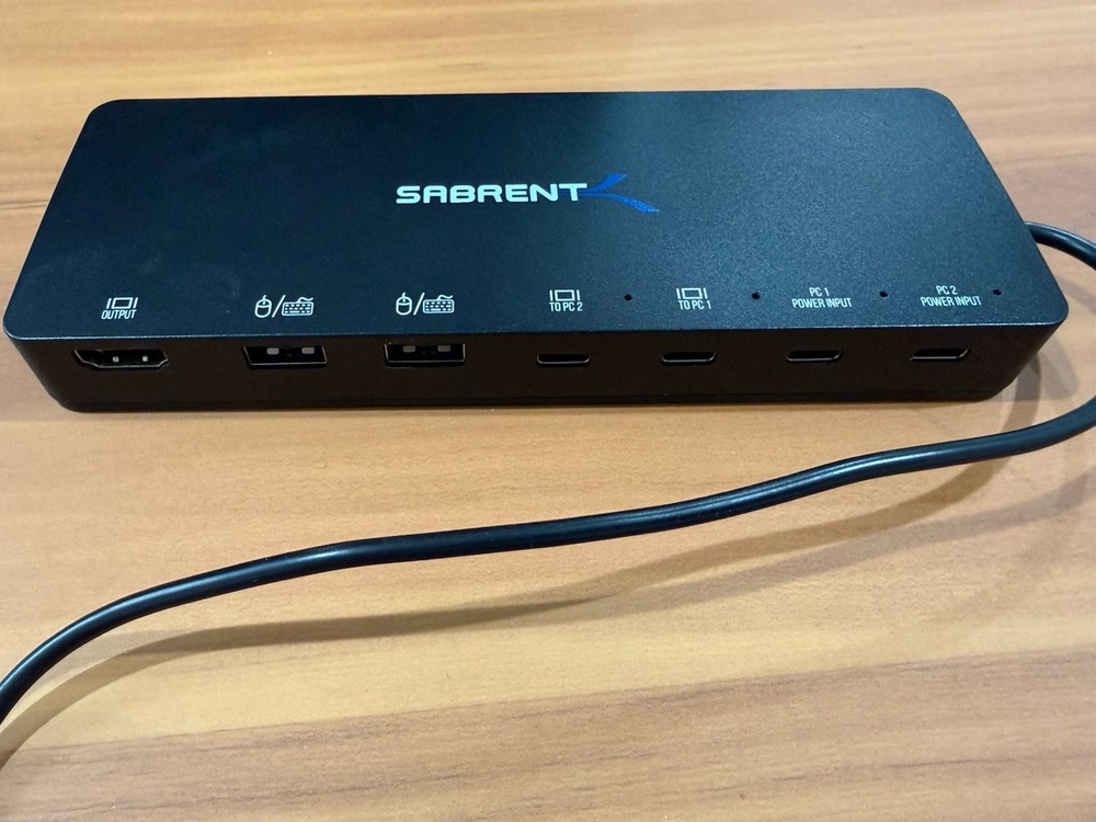 SABRENT KVM Switch USB-C, Dual Displays, Switch Button