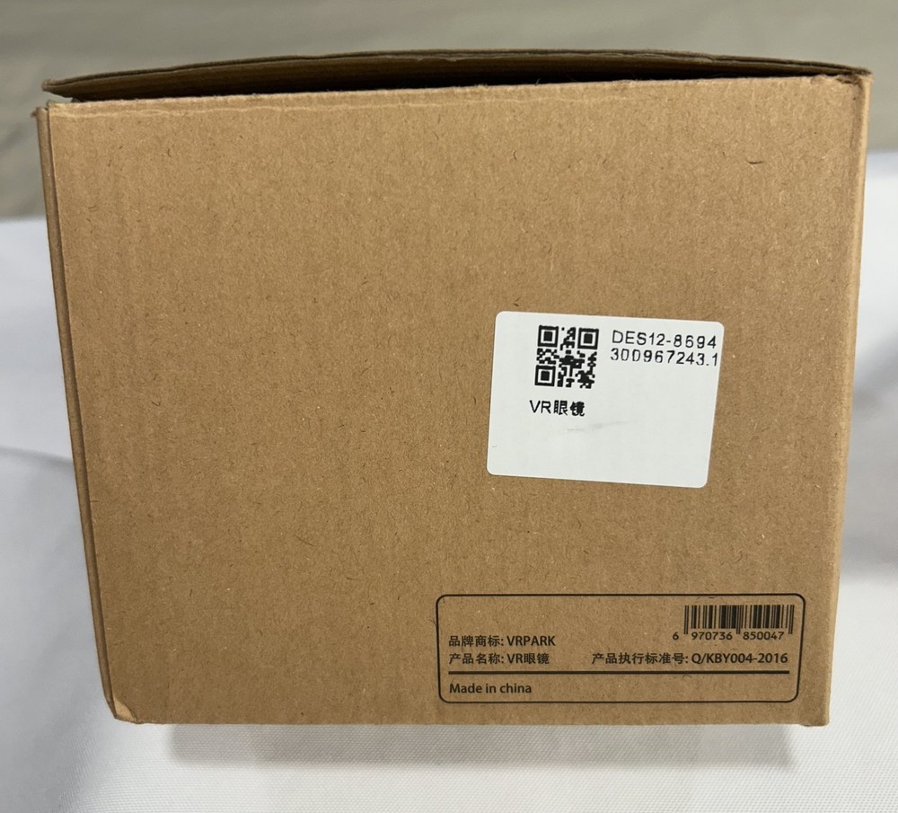 VR PARK Virtual Reality Headset with Remote for iPhone/Samsung/Android **NEW**