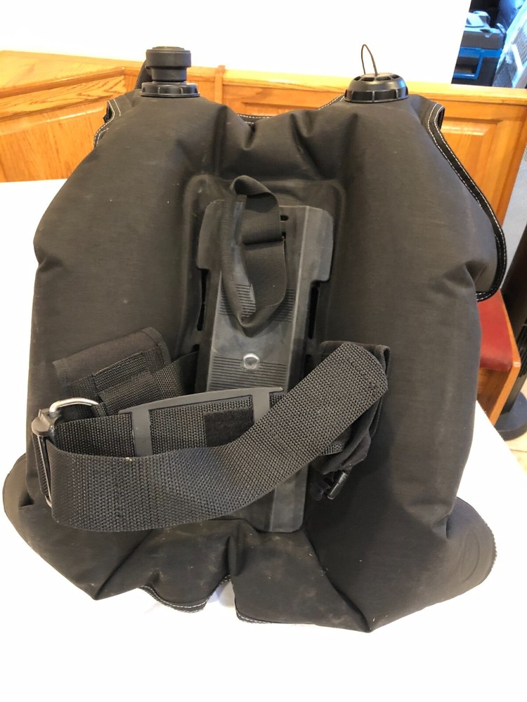 Mares Pegasus BCD with MRS Plus Weight Pockets, Black - Large