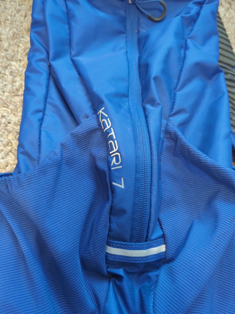 Osprey Katari 7 Hydration Pack Blue For Cycling Hiking Running Backpack
