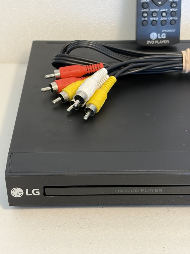 LG DP132 DVD Or CD Player With Remote & Cable In Good Condition