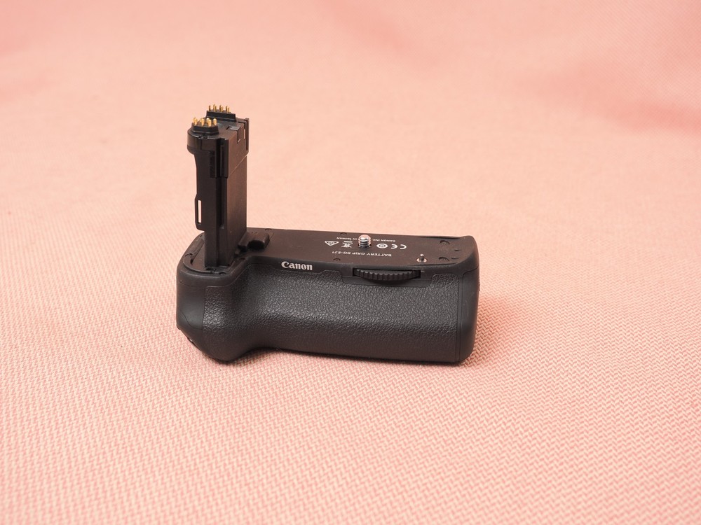 Canon BG-E21 Battery Grip for EOS 6D Mark II