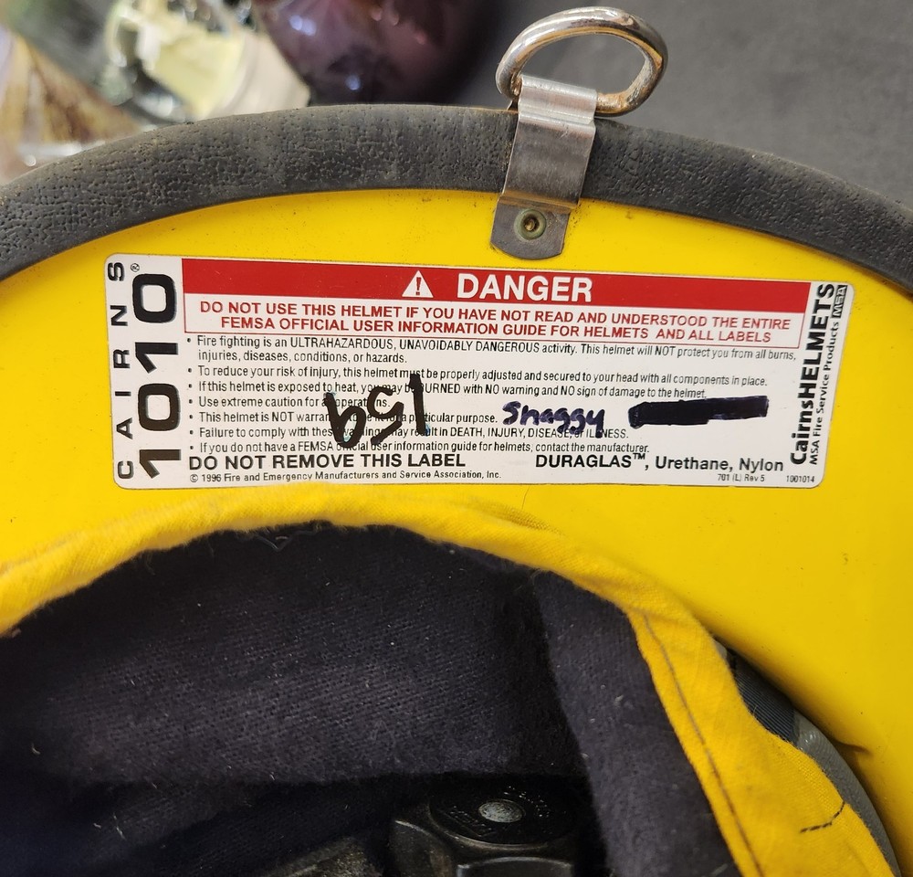 Cairns 1010 Fire Service Helmet With Eagle Front Holder