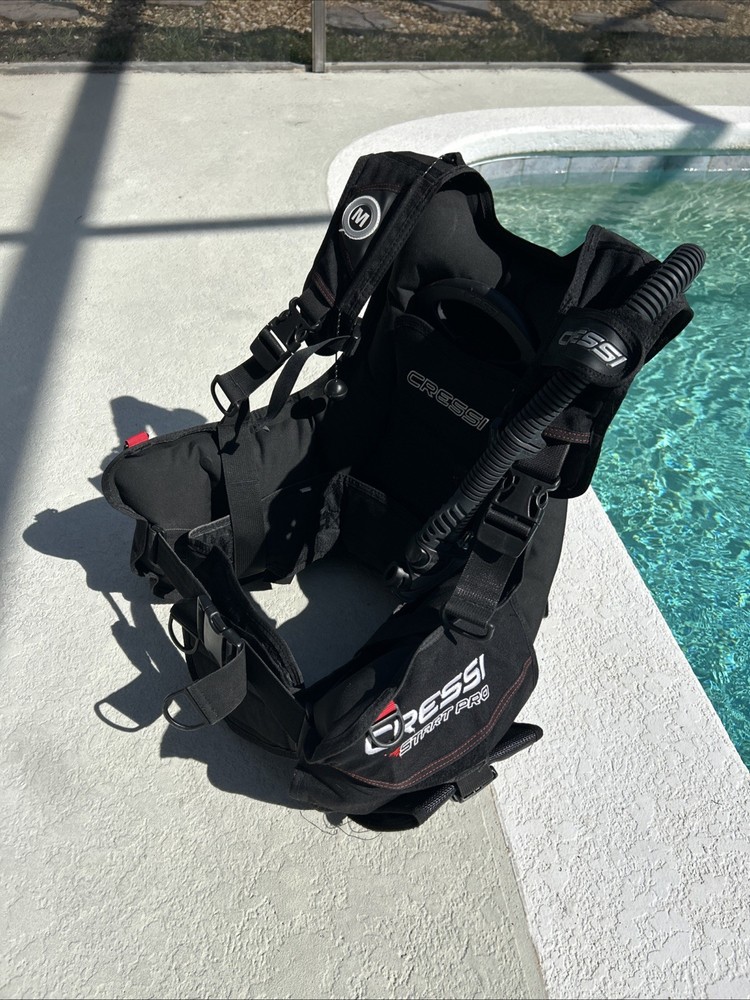 Cressi Start Pro BCD. Size Medium. Scuba Diving.