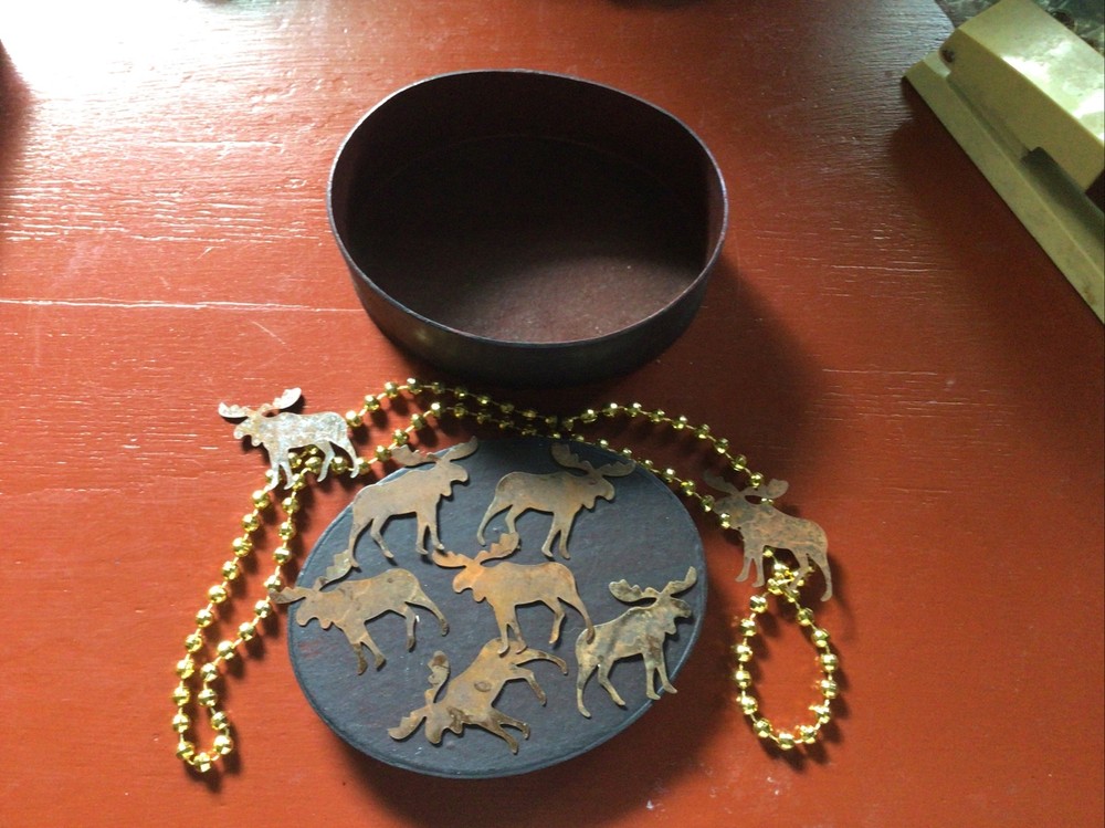 Rusty Tin Moose 8 Cutouts With Beads And Box