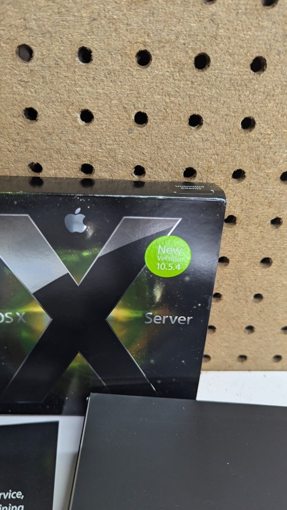 Apple Mac OS X Version 10.5.4 Leopard Server Unlimited Client License & Key