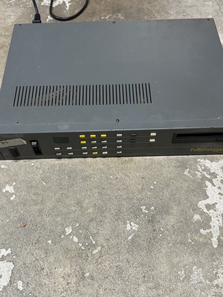 Ensoniq Mirage Sampler..Classic Rare! READ