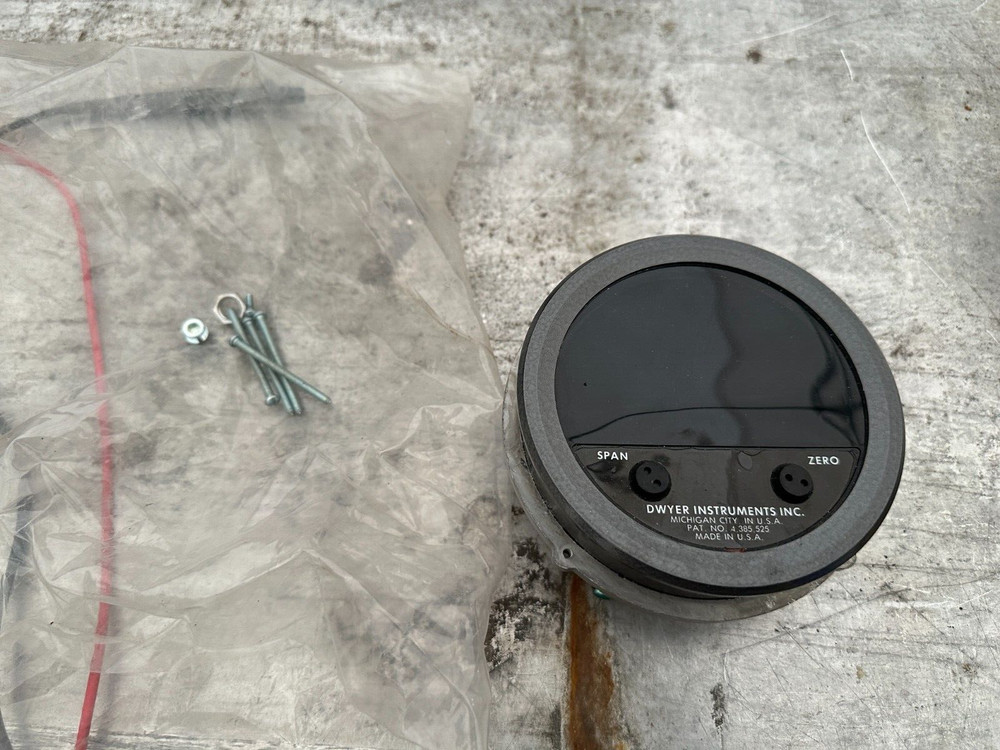 Dwyer Instruments Pressure Transmitter 602-2