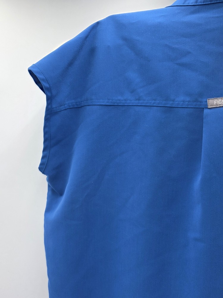 FIGS Scrub Top Women’s Medium Blue Technical Collection V-Neck