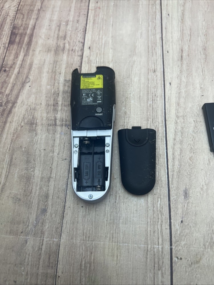 Logitech Cordless 2.4 GHz Presenter Laser Pointer R-R85