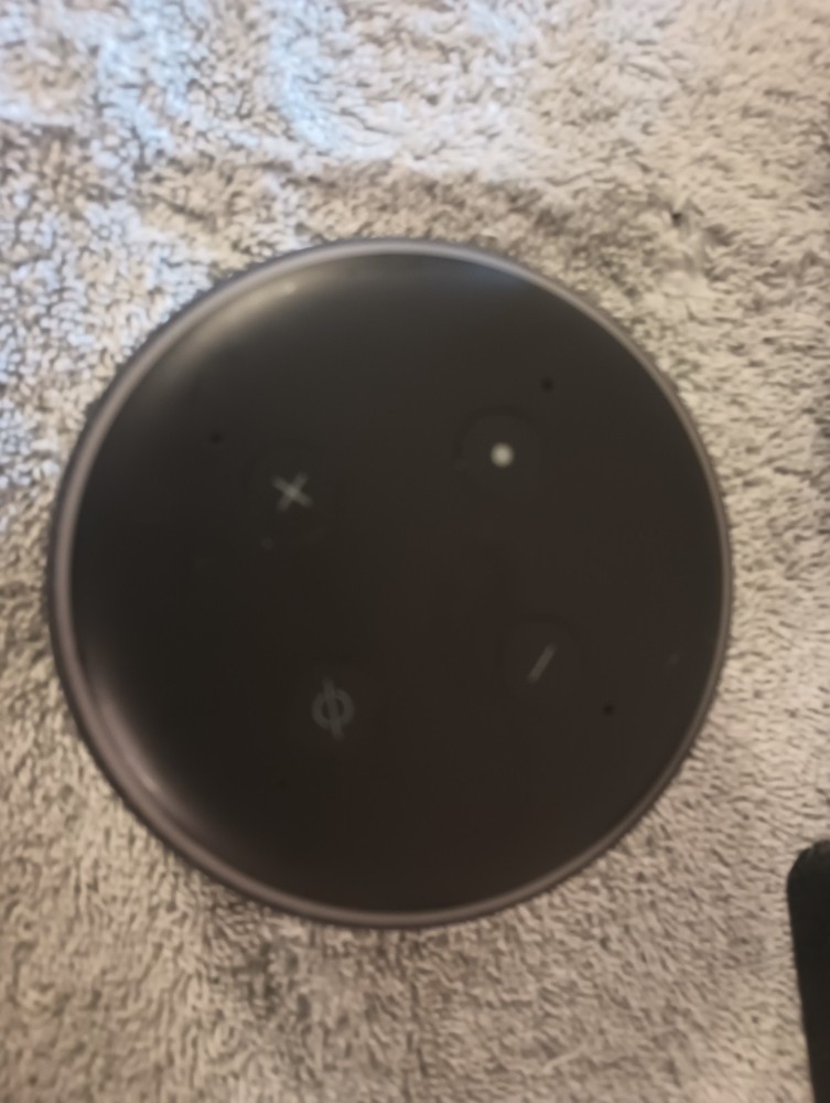 2 - Amazon Echo Dots & 1 - Amazon Echo Pop All Working