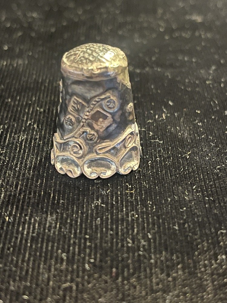 Vintage Sterling Silver Butterfly carved Thimble