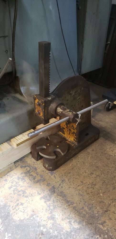 Famco  2 ton Arbor Press