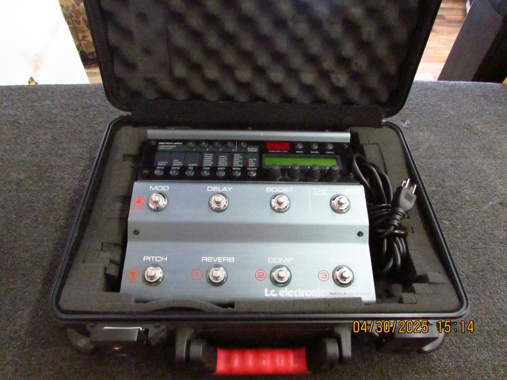 T.C. Electronic Nova System Guitar Multi Effects Processor Pedal