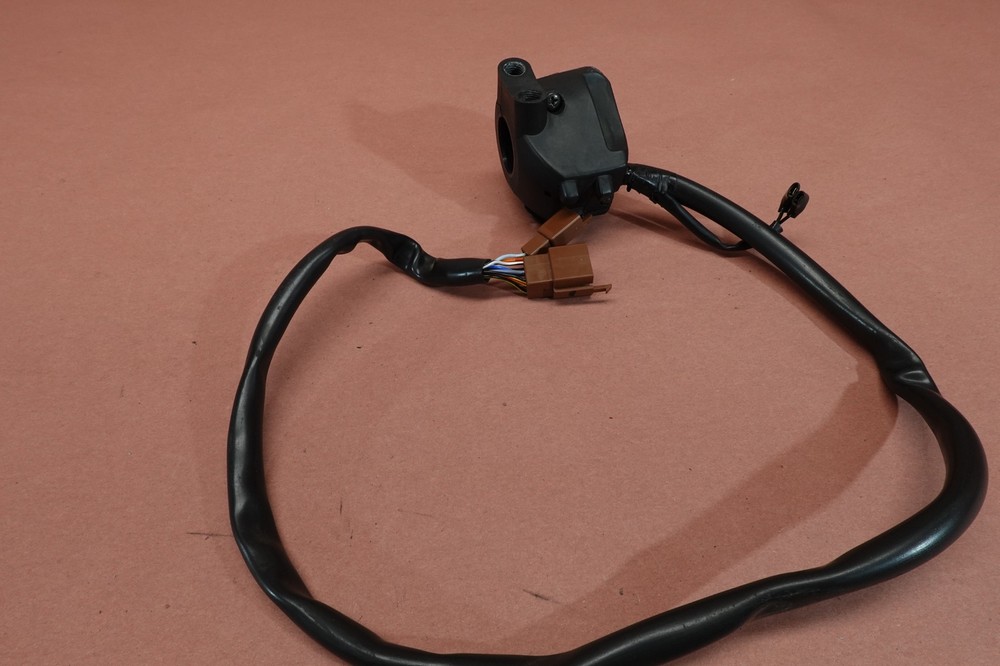 2013-2016 Honda CB1100 Right Handlebar Stop Start Kill Switch