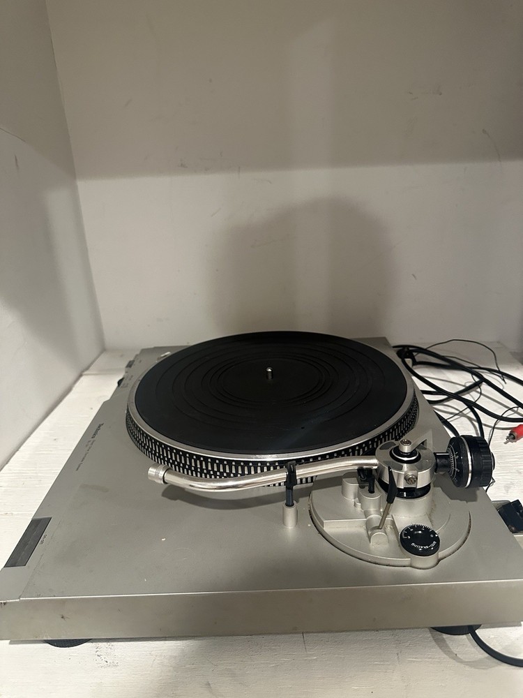 Serviced Technics SLD1 W/ Dustcover