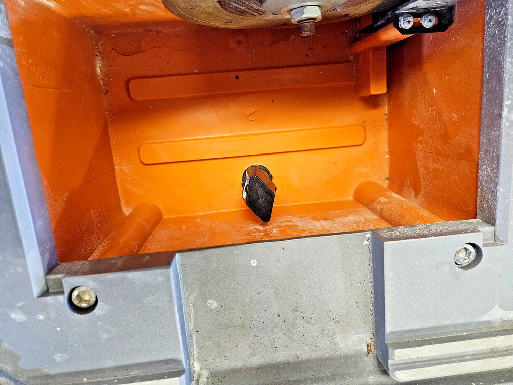 Ridgit R4020 7" Wet Tile Saw