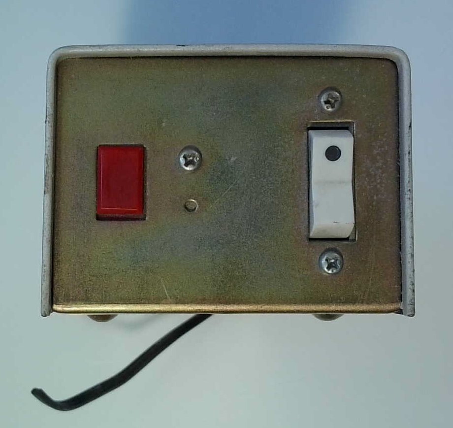 AIPHONE Power Supply Switch Model PS-2S INPUT 117V AC ~ 12V DC AC OUT