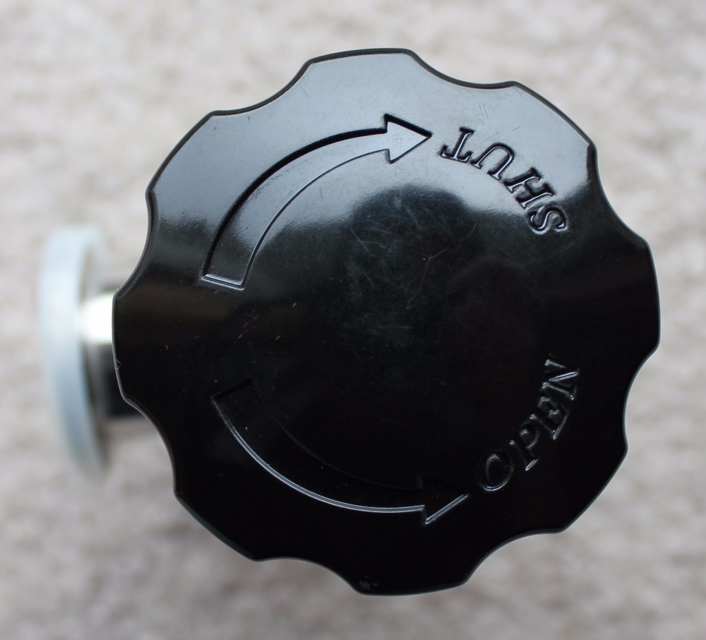 KF25 Manual Right Angle Valve