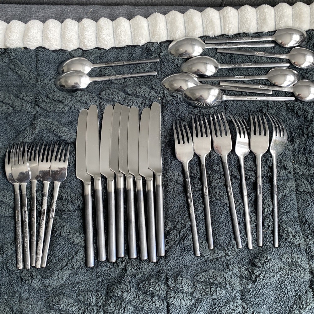 Oneida Raven 29pc Stainless Steel Flatware Set Fork Spoon Knife
