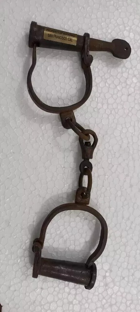 Handcrafted- working handcuff with key Iron Alcatraz Handcuffs gift