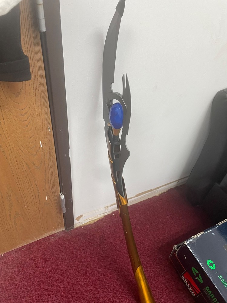 🛡️ Loki Chitauri Scepter Replica - Marvel Avengers - LED Light-Up Prop - NIB