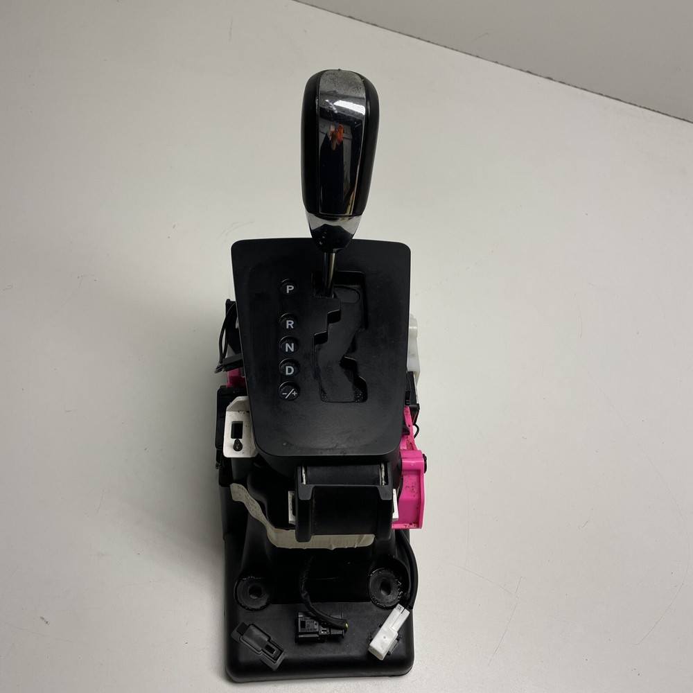 2011 Chrysler 200 Limited Shifter/Shift Gear Selector OEM