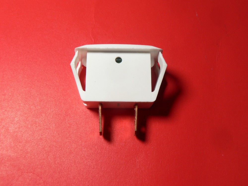 2 PCS NSI 79575LQ SNAP-IN GREEN LENS WHITE BEZEL RECTANGULAR INDICATOR LIGHT